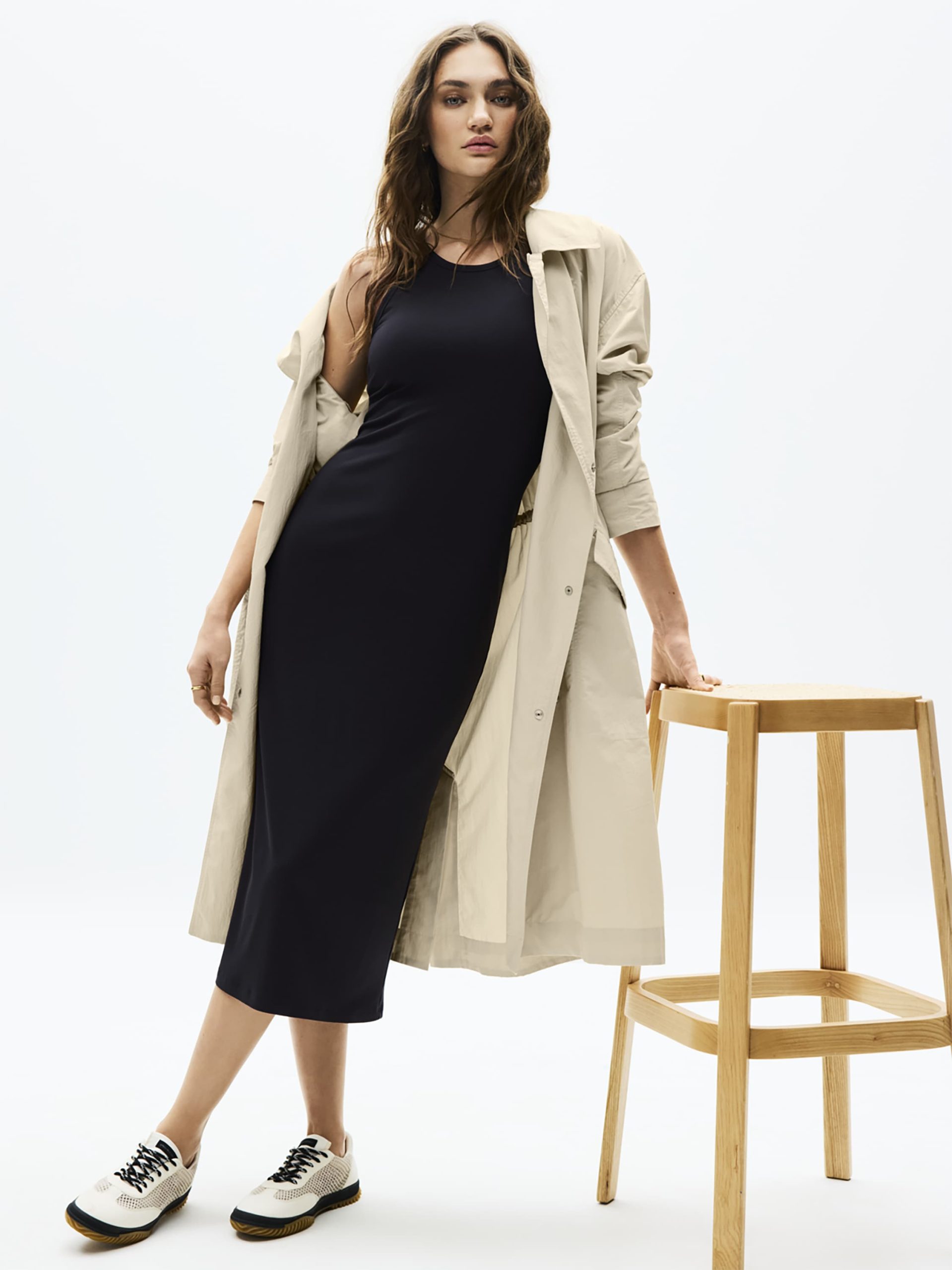 Luna Trench